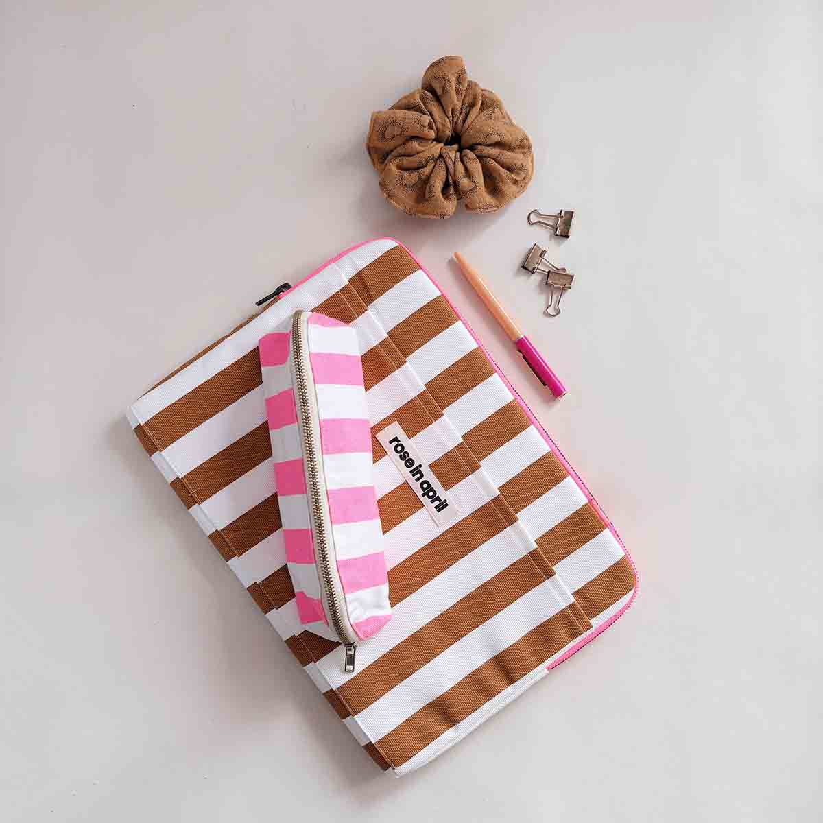 Housse d'ordinateur 13&14" - Rayures Caramel