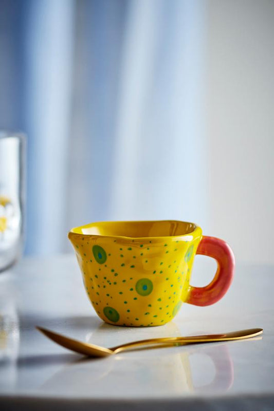Nini Tasse, Jaune, Grès