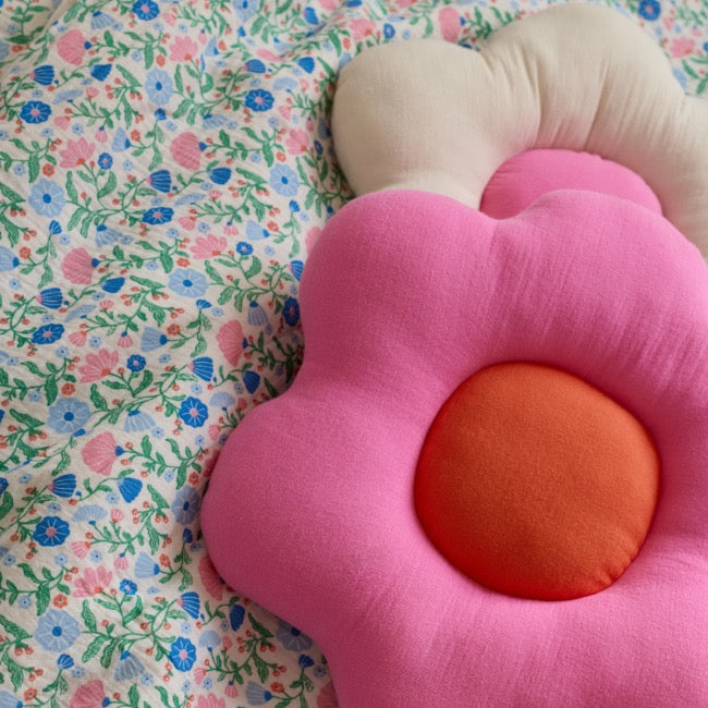 Coussin fleur écru
